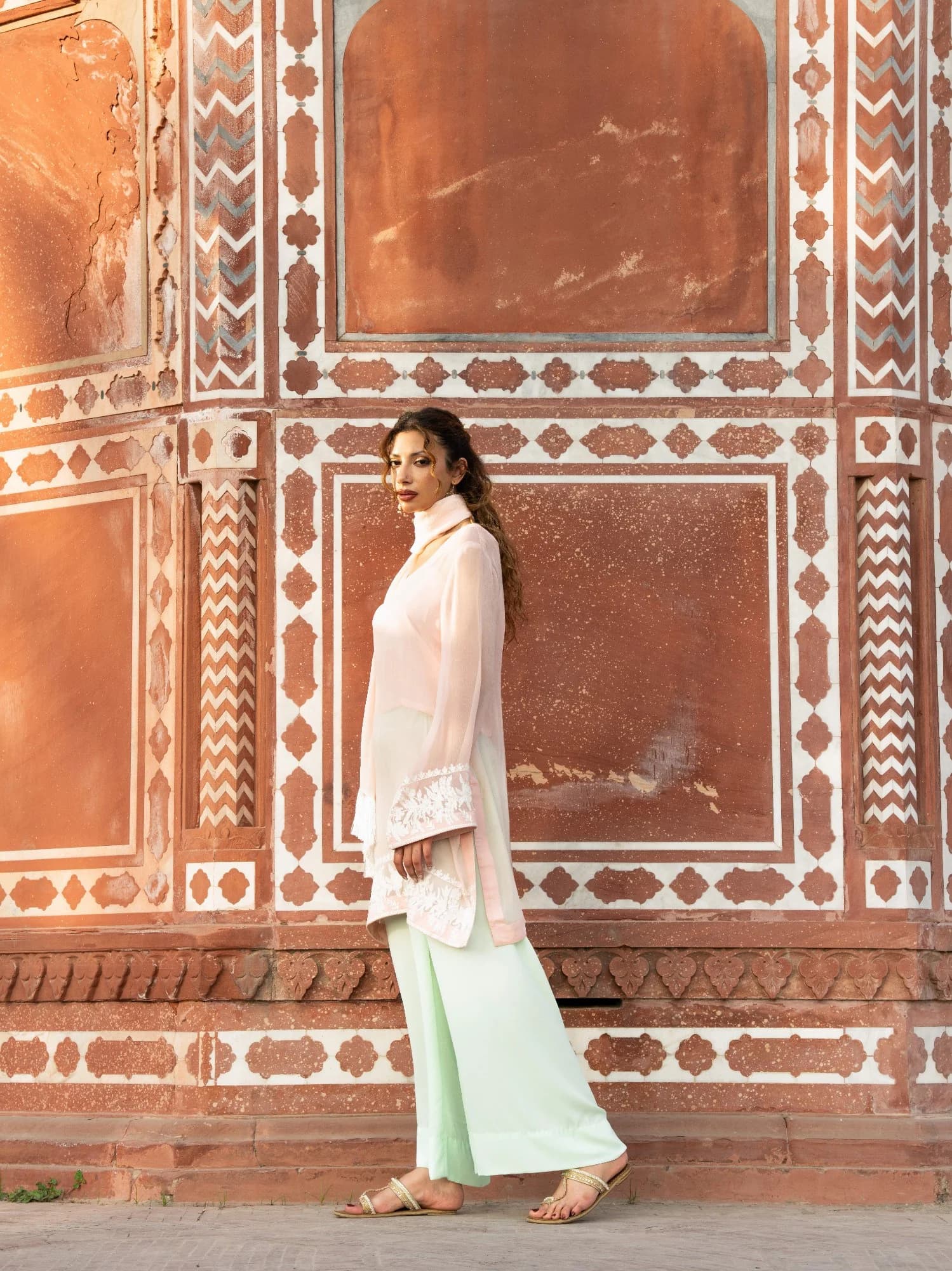 Rua - alternate view